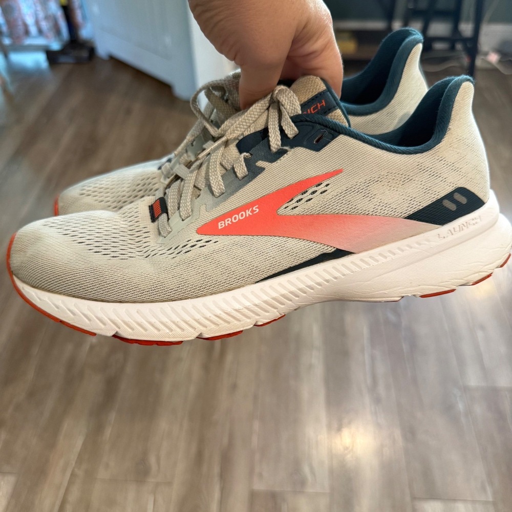 Brooks Women's Light Gray and Coral Sneakers